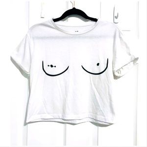 βοΈ2/$20 Cropped Booby Tee